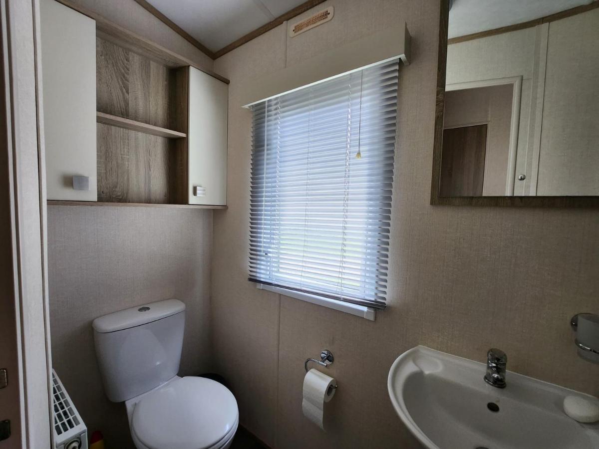 Отель D & A Short Breaks - St Margarets Bay, Dover Сент-Маргарет-эт-Клиф Экстерьер фото