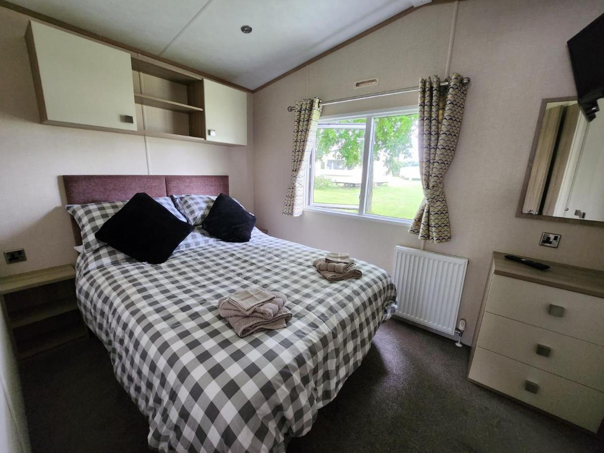 Отель D & A Short Breaks - St Margarets Bay, Dover Сент-Маргарет-эт-Клиф Экстерьер фото