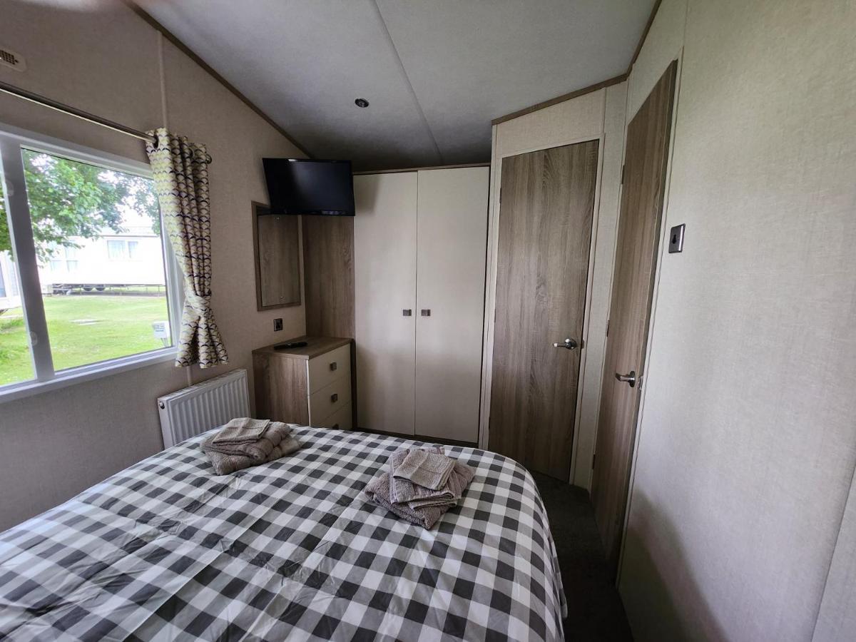 Отель D & A Short Breaks - St Margarets Bay, Dover Сент-Маргарет-эт-Клиф Экстерьер фото